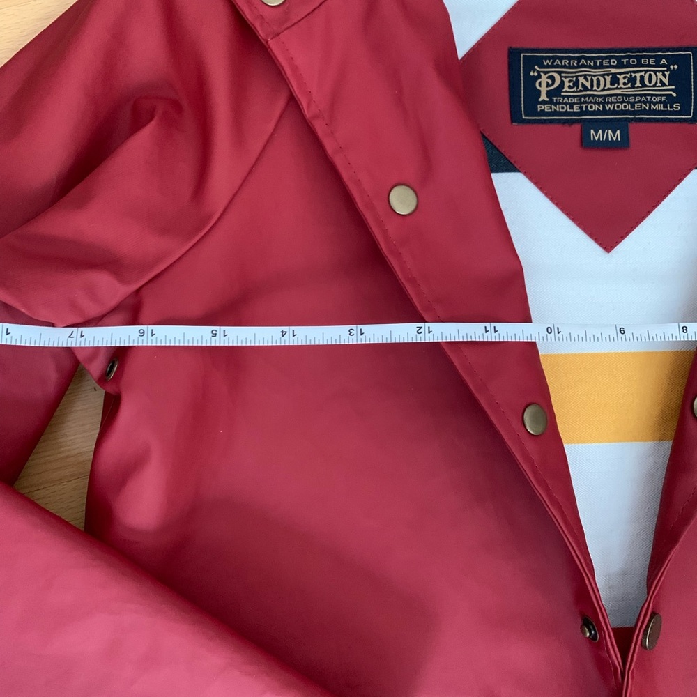Pendleton girls’ burgundy raincoat size M - Picture 4 of 6